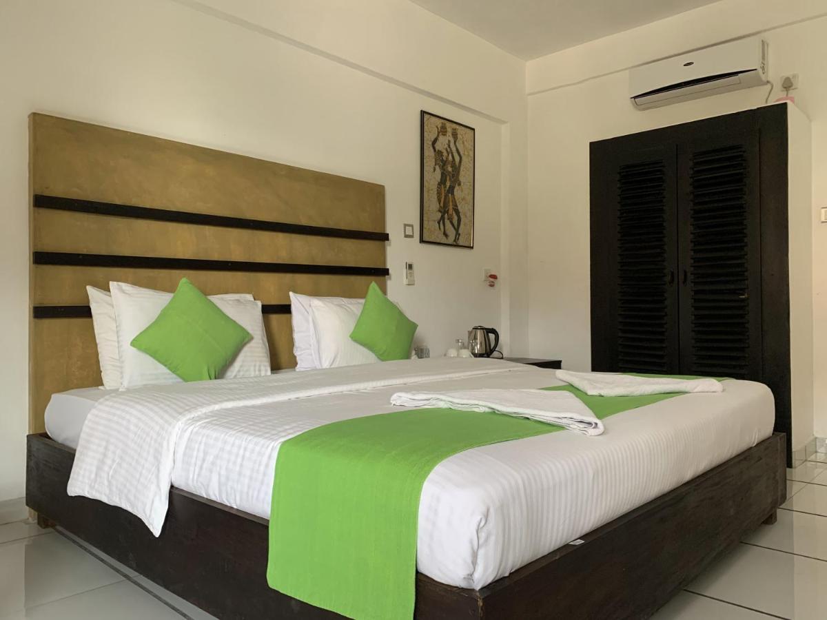 360 Beach Residence Негомбо Экстерьер фото